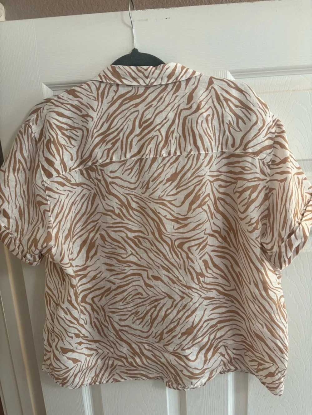 Cynthia Rowley 100% linen short sleeve button down blouse top shirt zebra sz L - Picture 2 of 4